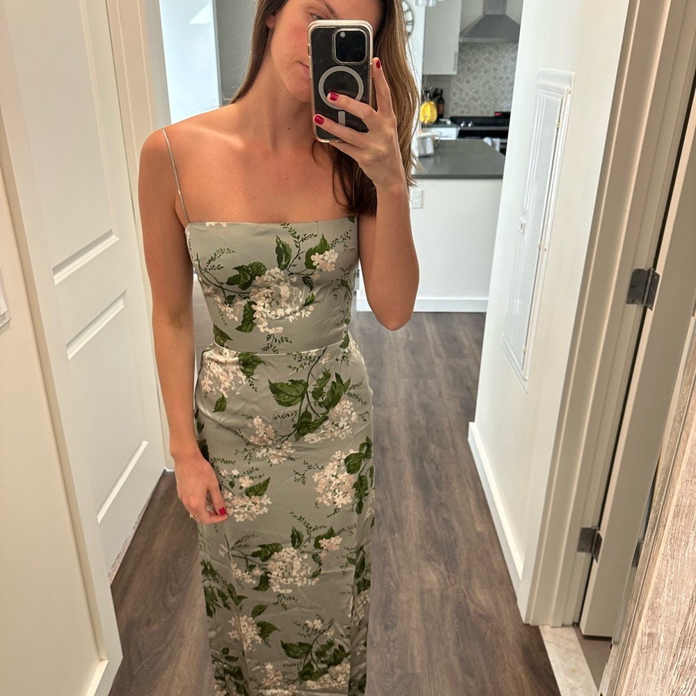Reformation Frankie Silk Dress. Great condition, worn once for wedding